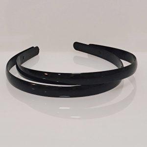 זוג קשתות קשיחות שחורות